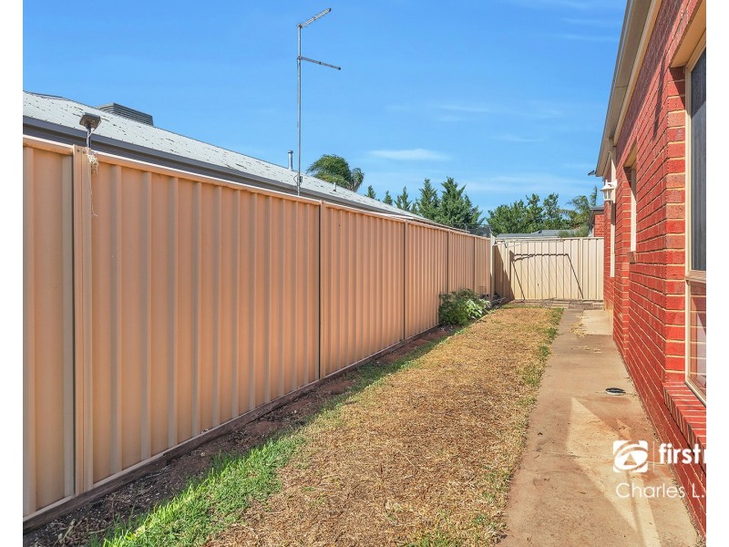 1/1 Grange Court, Echuca VIC 3564