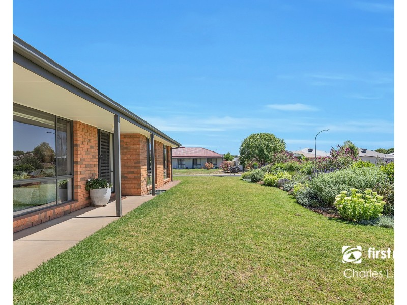 21 McLaren Drive, Moama NSW 2731