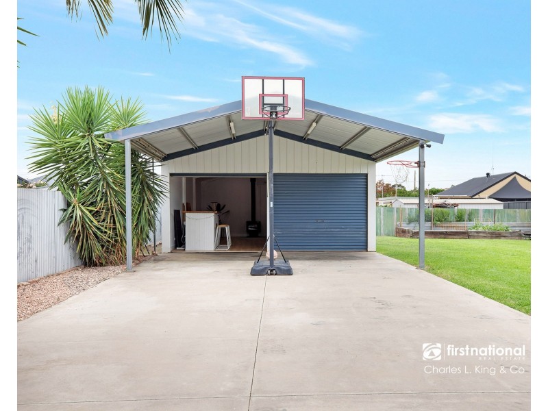 84 Sturt Street, Echuca VIC 3564