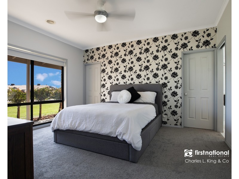 6 Village Court, Echuca VIC 3564