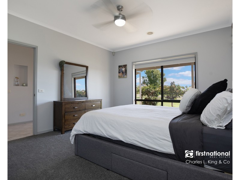 6 Village Court, Echuca VIC 3564