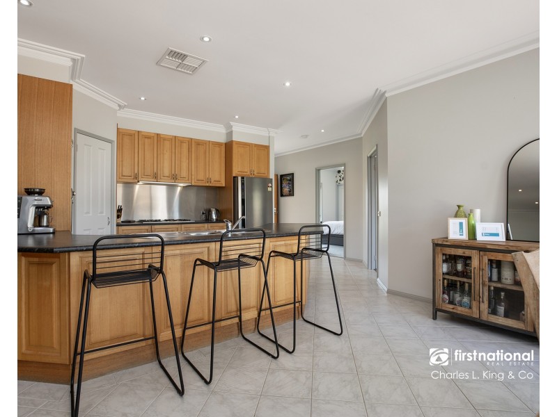 6 Village Court, Echuca VIC 3564