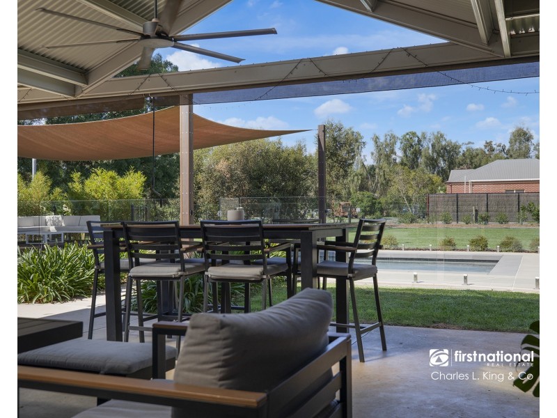 6 Village Court, Echuca VIC 3564