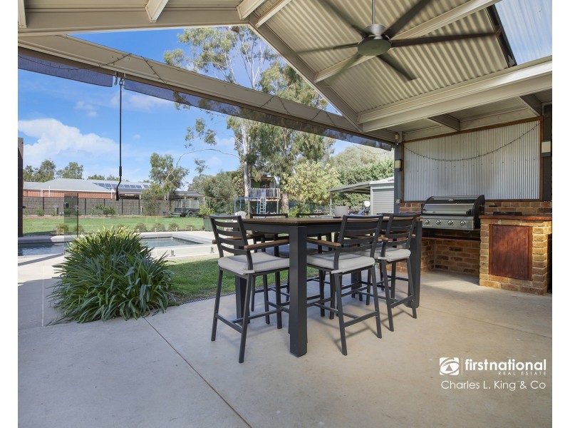 6 Village Court, Echuca VIC 3564