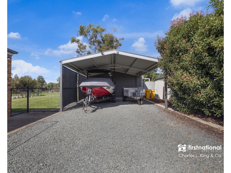 6 Village Court, Echuca VIC 3564