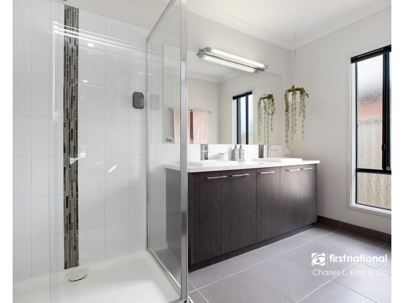 9 Whitby Close, Echuca VIC 3564