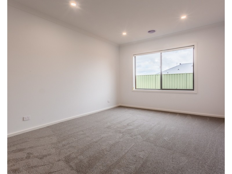 11 Emmylou Place, Moama NSW 2731