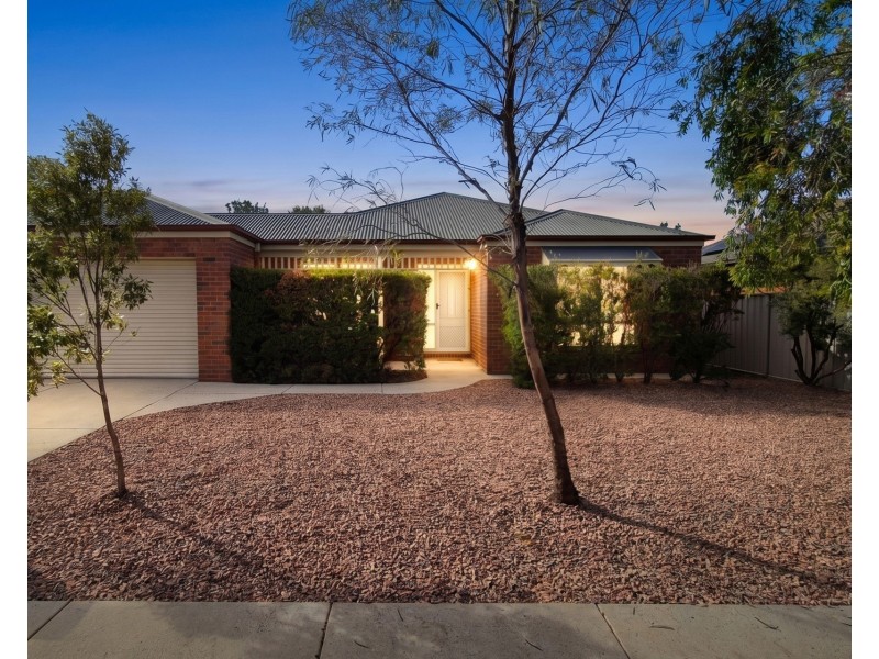 16 Aberdeen Way, Moama NSW 2731