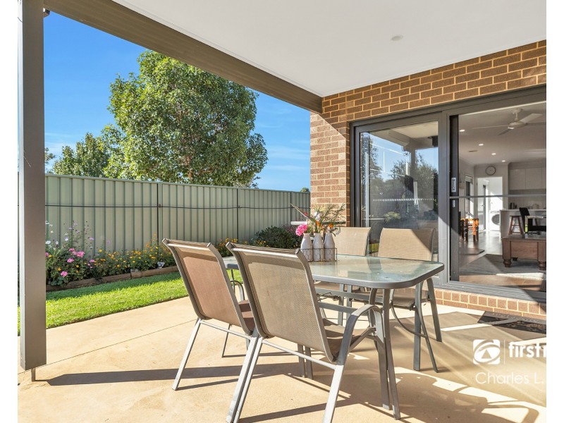 2 Emmylou Place, Moama NSW 2731