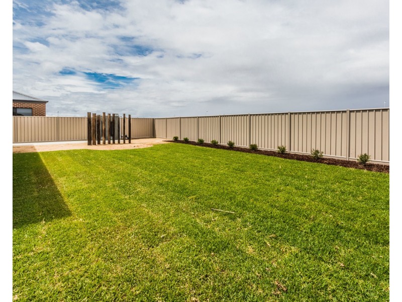 9 Magnolia Drive, Echuca VIC 3564