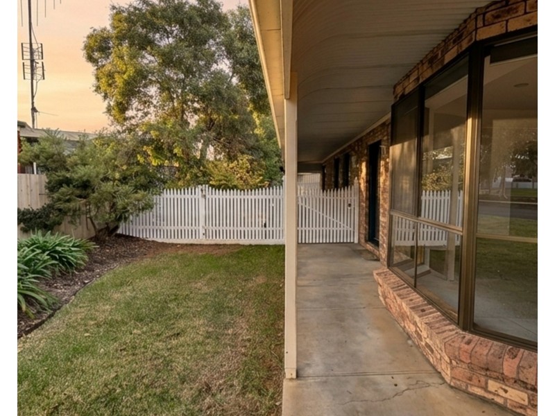20 Lawson Drive, Moama NSW 2731