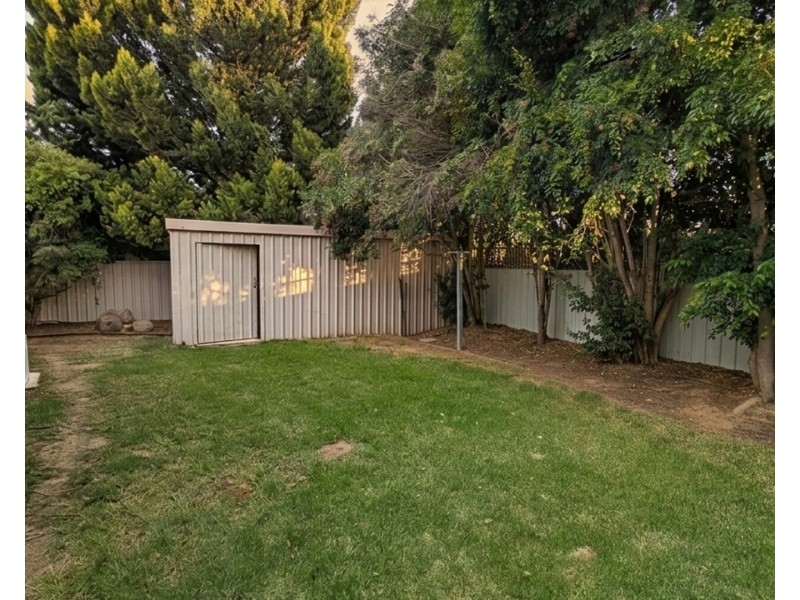 20 Lawson Drive, Moama NSW 2731