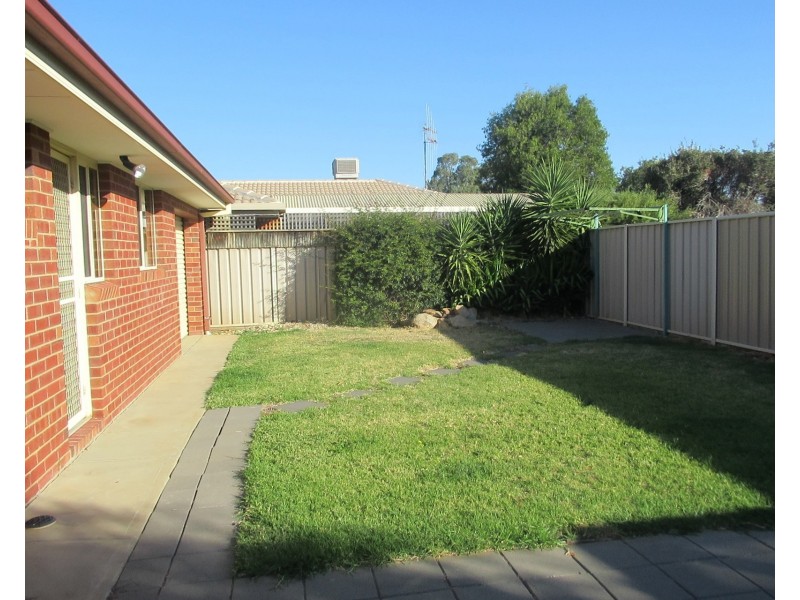 2/115 Shackell Street, Echuca VIC 3564