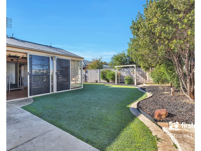 49 Genevieve Avenue, Echuca VIC 3564