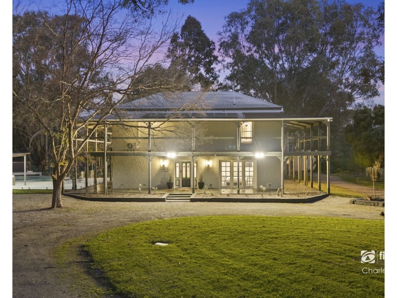 180 River Avenue, Echuca VIC 3564