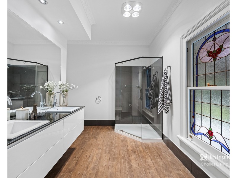 180 River Avenue, Echuca VIC 3564