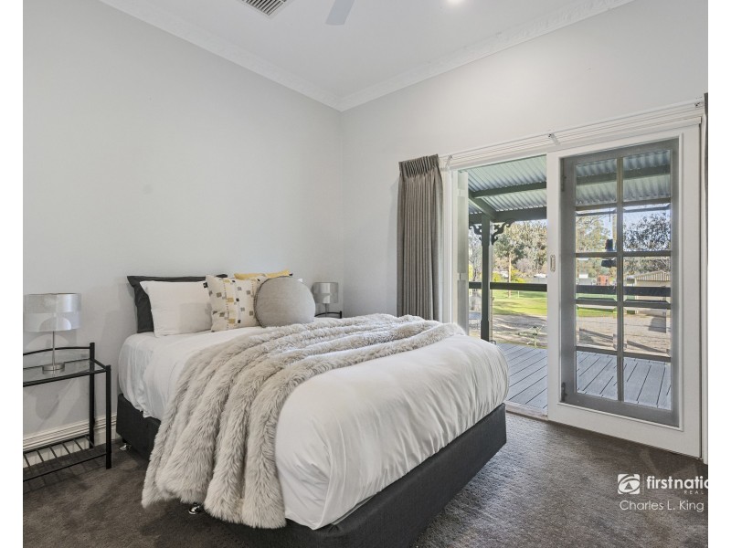 180 River Avenue, Echuca VIC 3564