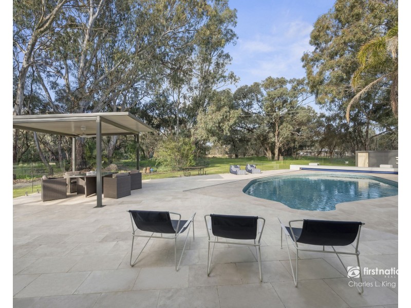 180 River Avenue, Echuca VIC 3564