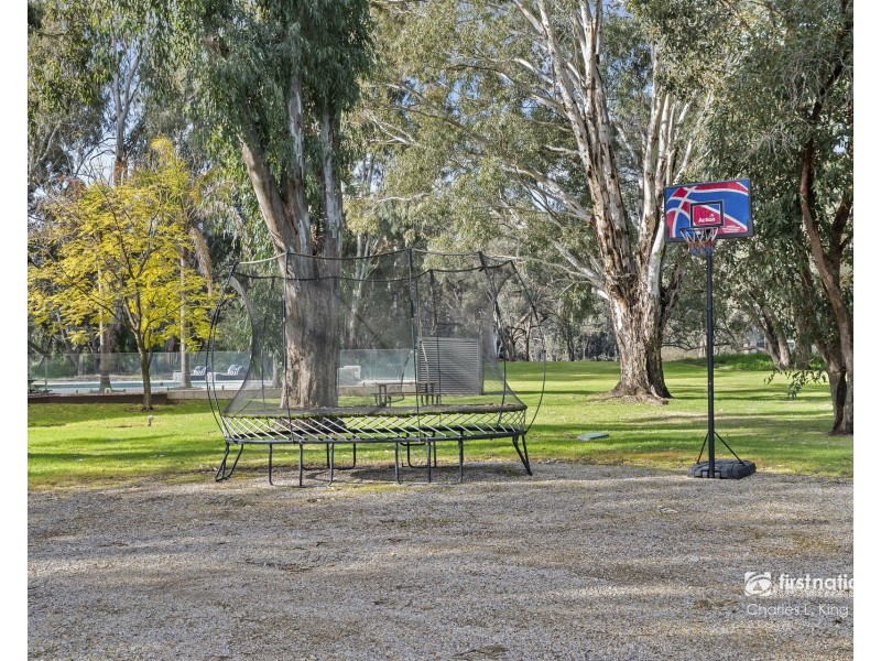 180 River Avenue, Echuca VIC 3564