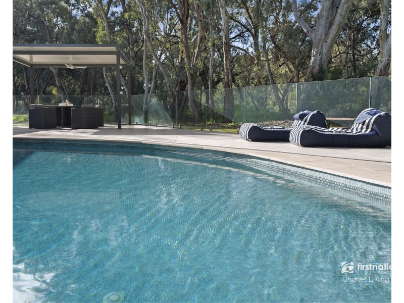 180 River Avenue, Echuca VIC 3564