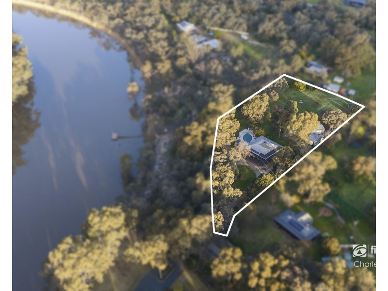 180 River Avenue, Echuca VIC 3564