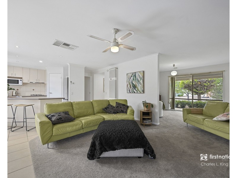 24 Woodlands Circuit, Echuca VIC 3564