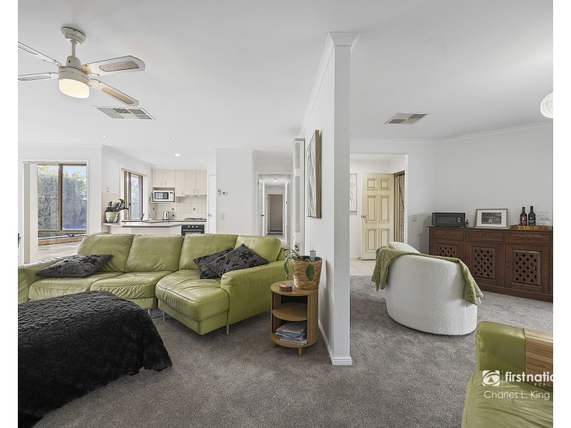 24 Woodlands Circuit, Echuca VIC 3564