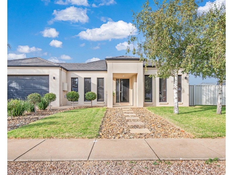 40 Glencoe Boulevard, Moama NSW 2731