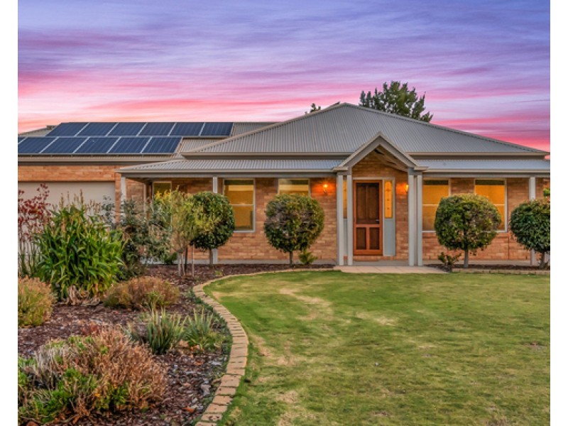 9 Winbi Avenue, Moama NSW 2731