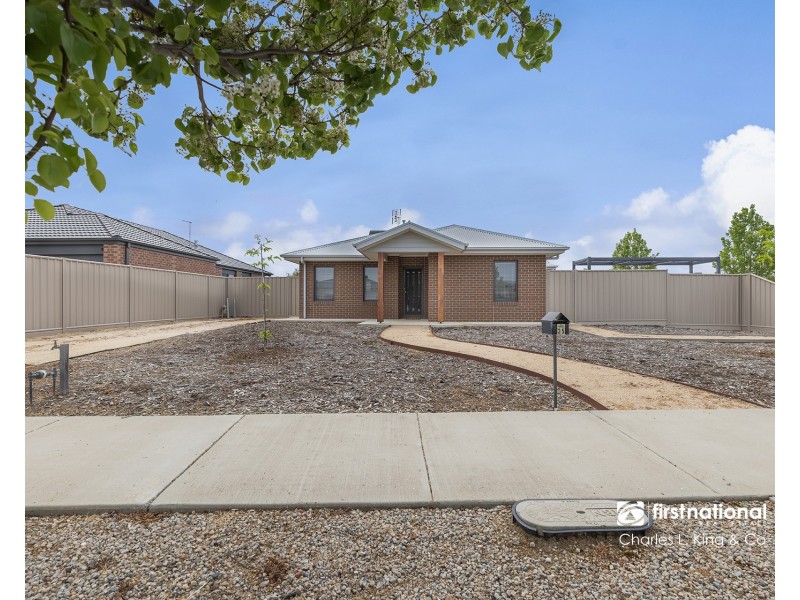 35 Maker Parade, Echuca VIC 3564