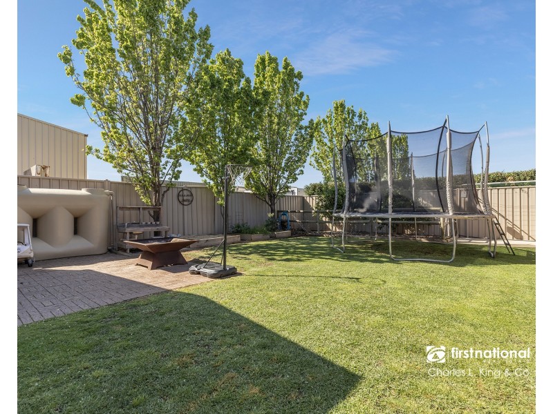 8 Lincoln Crescent, Echuca VIC 3564