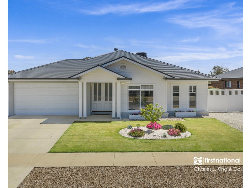 16 Currawong Circuit, Moama NSW 2731