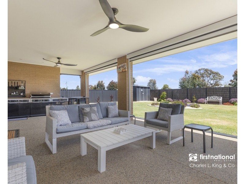 16 Currawong Circuit, Moama NSW 2731
