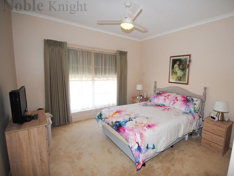 10B Somerset Cresent, Mansfield VIC 3722