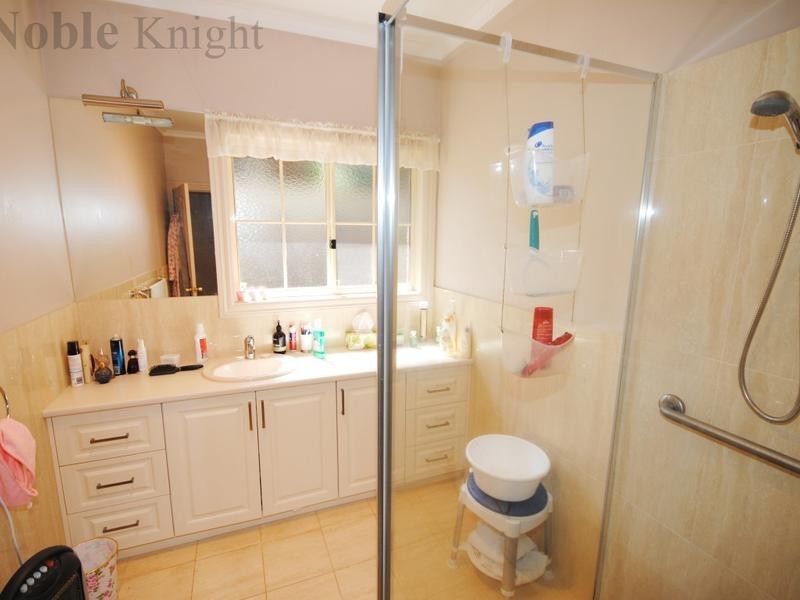 10B Somerset Cresent, Mansfield VIC 3722