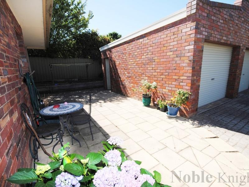 10B Somerset Cresent, Mansfield VIC 3722