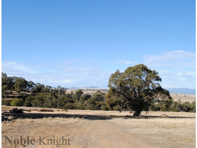 11 Drakes Hill Road, Mansfield VIC 3722