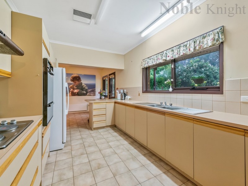 36 Harpers Road, Mansfield VIC 3722