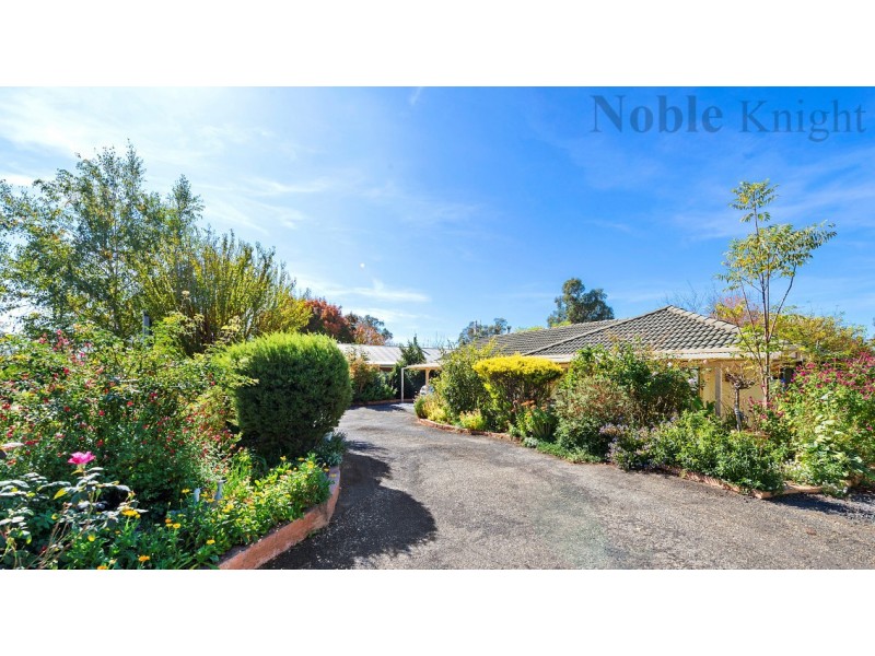 4 Highton Lane, Mansfield VIC 3722