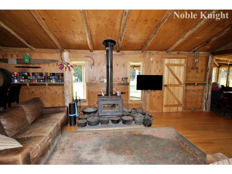 654 Blue Range Road, Mansfield VIC 3722