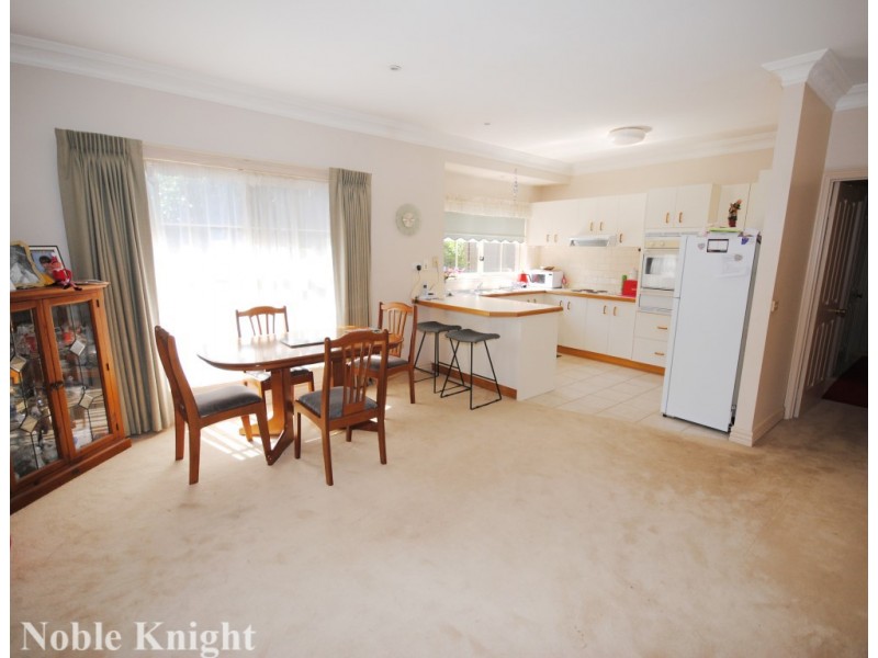 10B Somerset Cresent, Mansfield VIC 3722