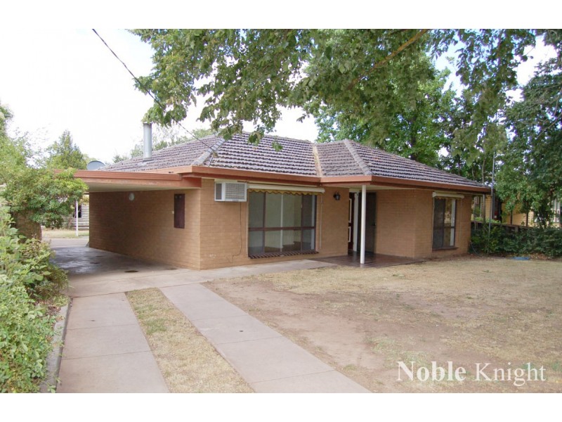 8A Logan Street, Mansfield VIC 3722