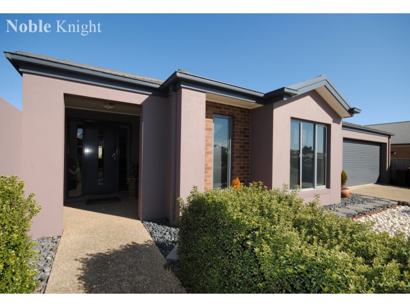 68 Cambridge Drive, Mansfield VIC 3722