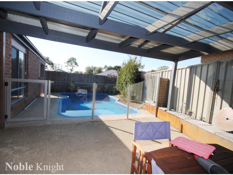 68 Cambridge Drive, Mansfield VIC 3722