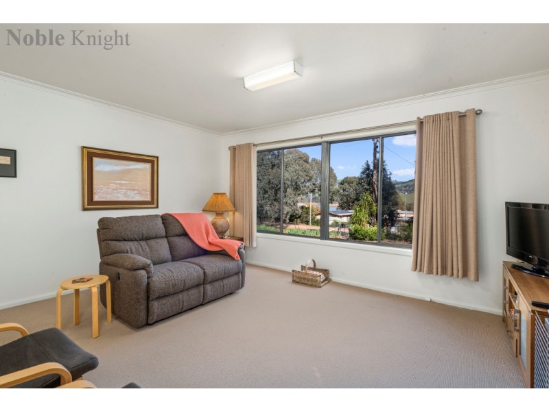 81 James Street, Bonnie Doon VIC 3720