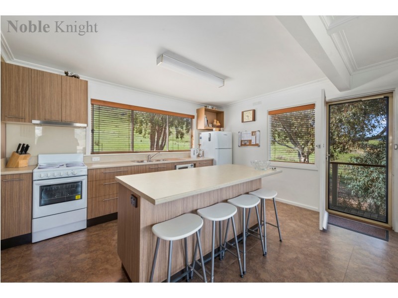 81 James Street, Bonnie Doon VIC 3720