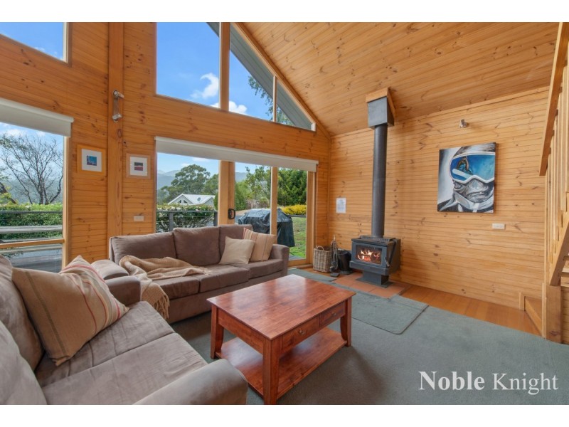 4 Telemark Court, Merrijig VIC 3723