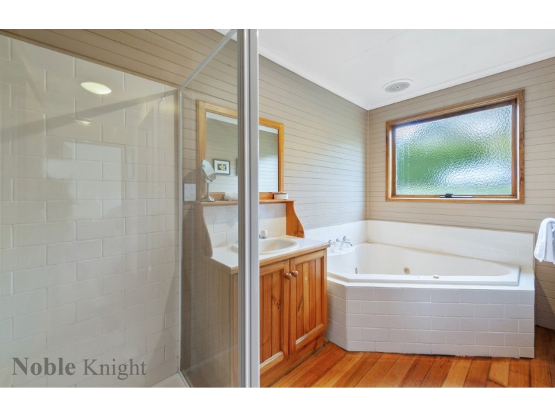 4 Telemark Court, Merrijig VIC 3723