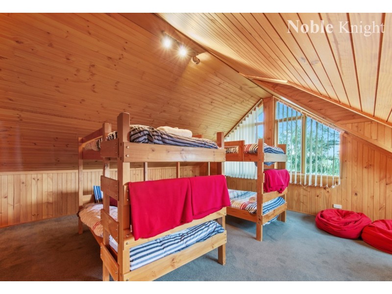 4 Telemark Court, Merrijig VIC 3723