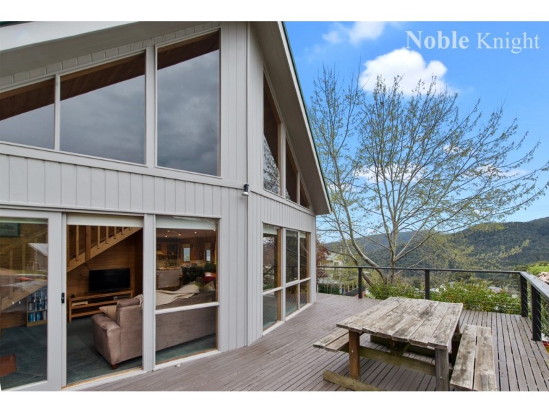 4 Telemark Court, Merrijig VIC 3723